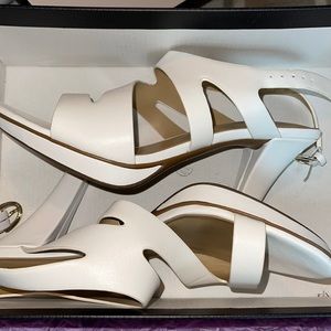 White Naturalizer Heels- Never Worn